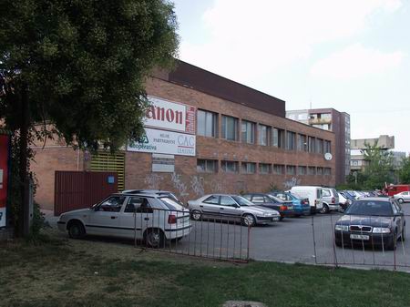 Dekanka Hall