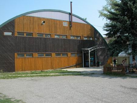 Zlicin Hall